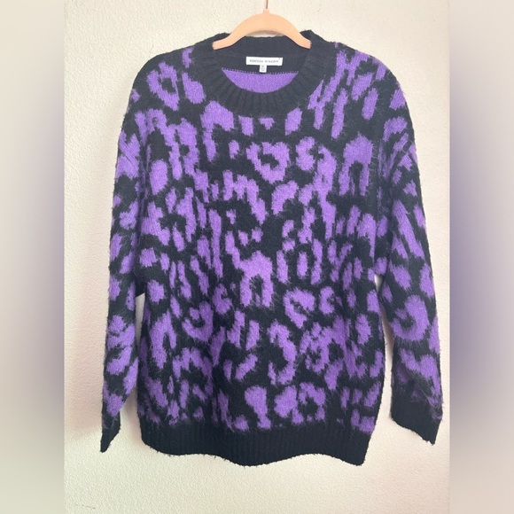 Rebecca Minkoff Purple and Black Gordon Leopard Print Crewneck Fuzzy Sweater M - Picture 4 of 9
